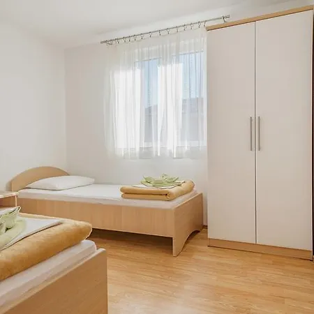 Mia Apartment *