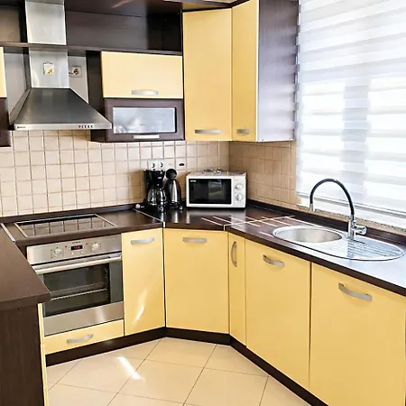 Mia Apartman *